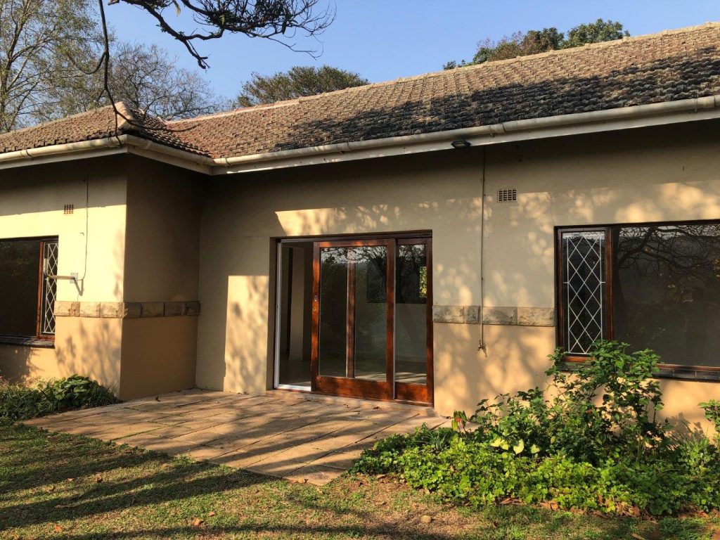 2 Bedroom Townhouse to Rent in Waterfall