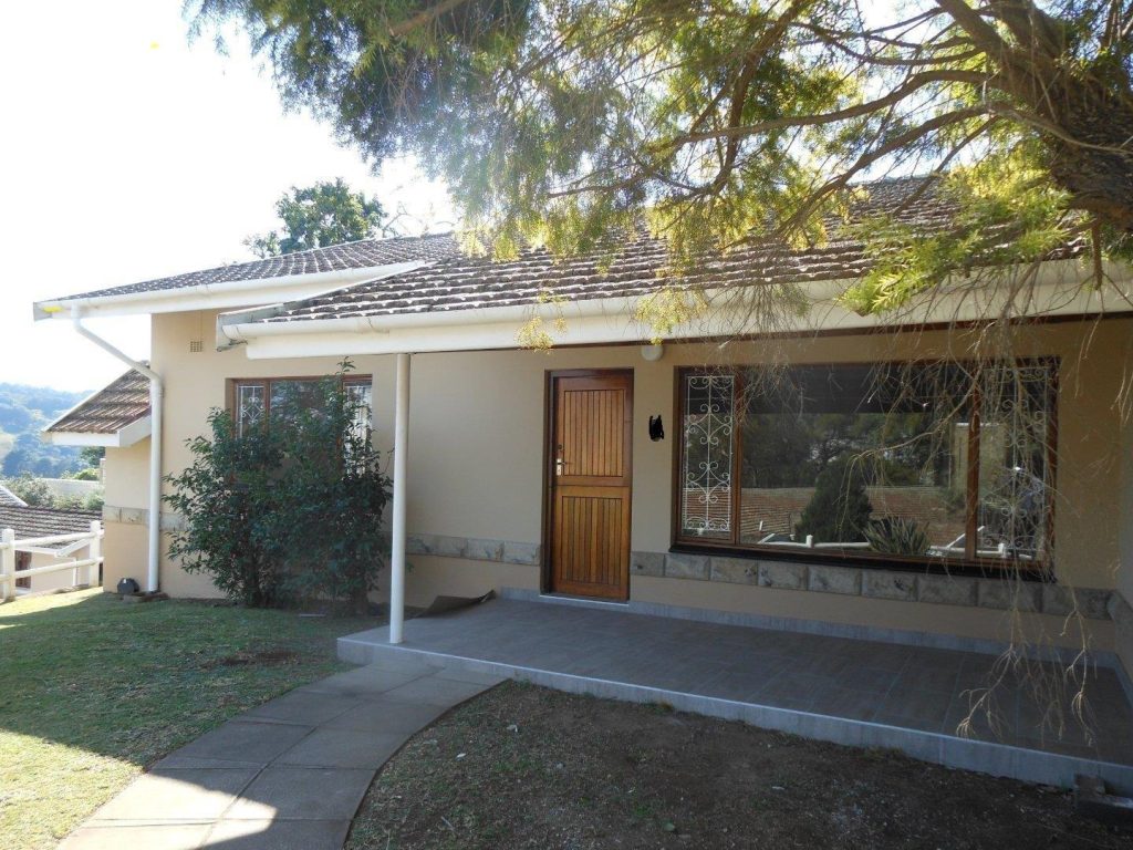 2 Bedroom Townhouse to Rent in Waterfall