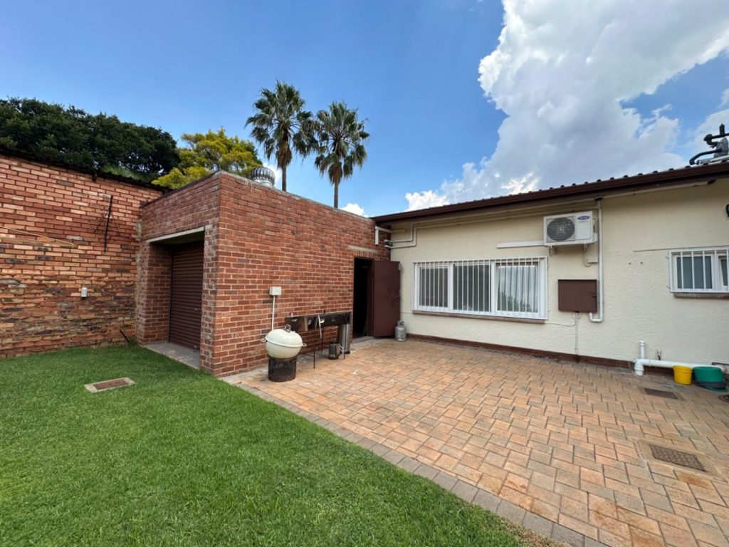 3 Bedroom House to Rent in Valhalla