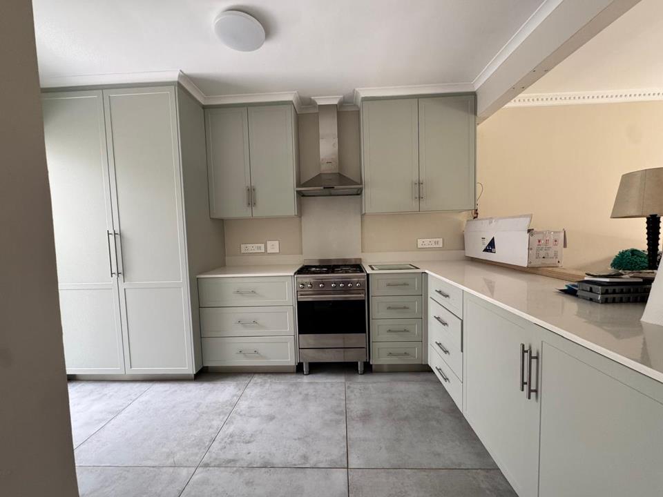 3 Bedroom Townhouse to Rent in Kenilworth