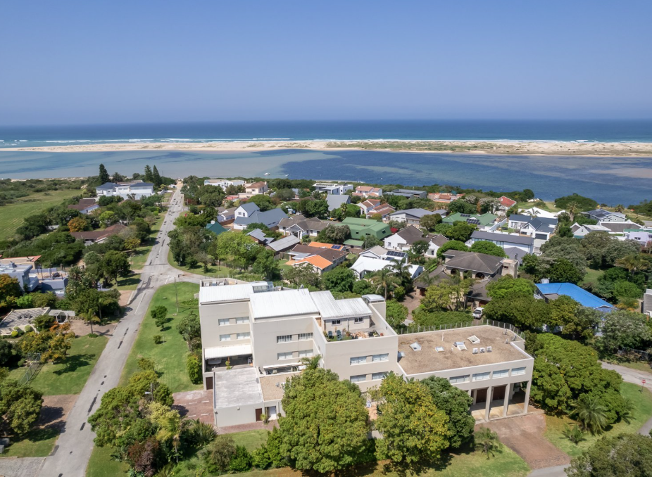 FLAT TO RENT IN POORTJIES