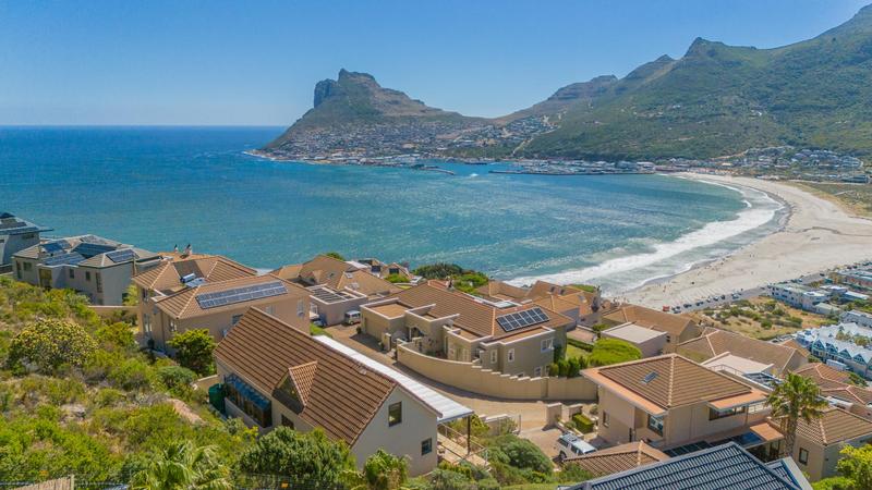 4 Bedroom House For Sale in Hanging Meadows, Hout Bay