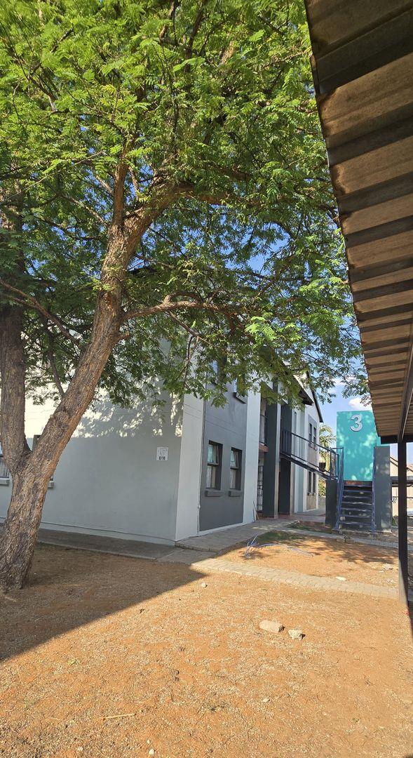 3 Bedroom Apartment / Flat to Rent in Waterval East