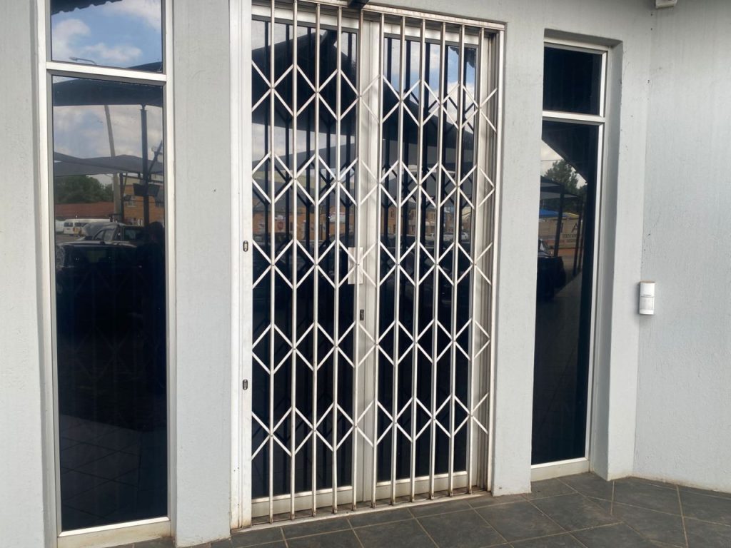 Commercial Property to Rent in Rustenburg Central