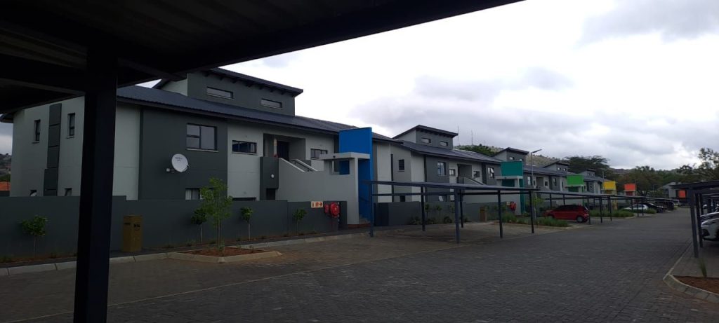 3 Bedroom Apartment / Flat to Rent in Waterval East