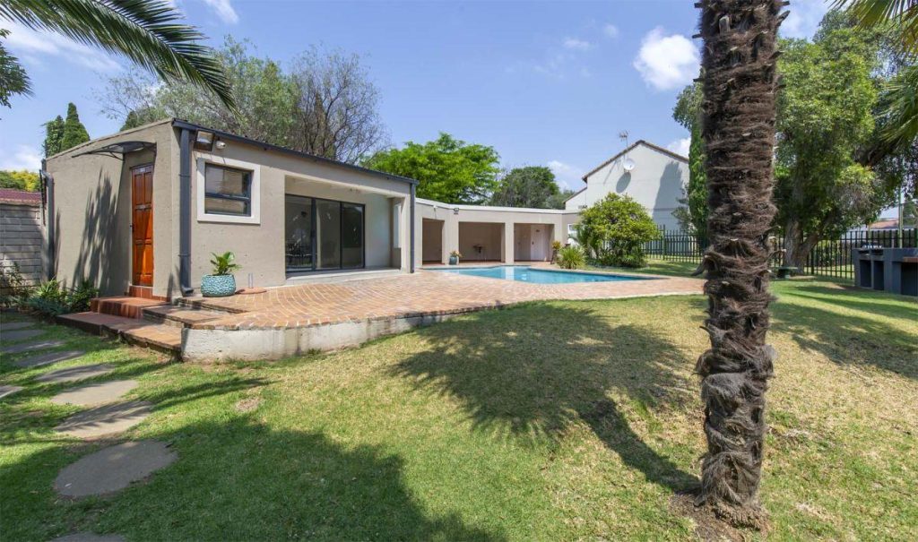 2 Bedroom Townhouse for Sale in Eden Glen