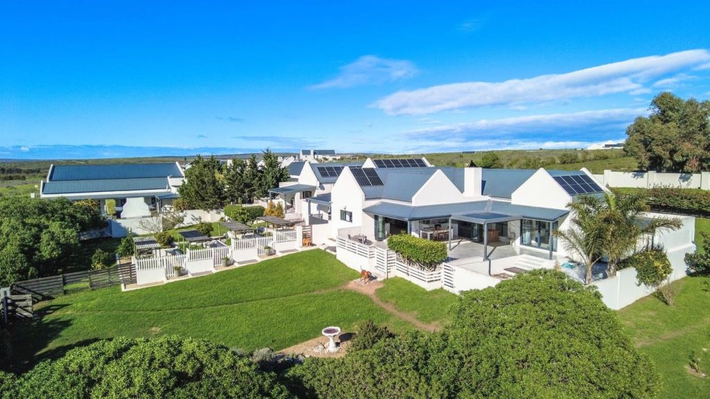 9 Bedroom House for Sale in Olifantskop
