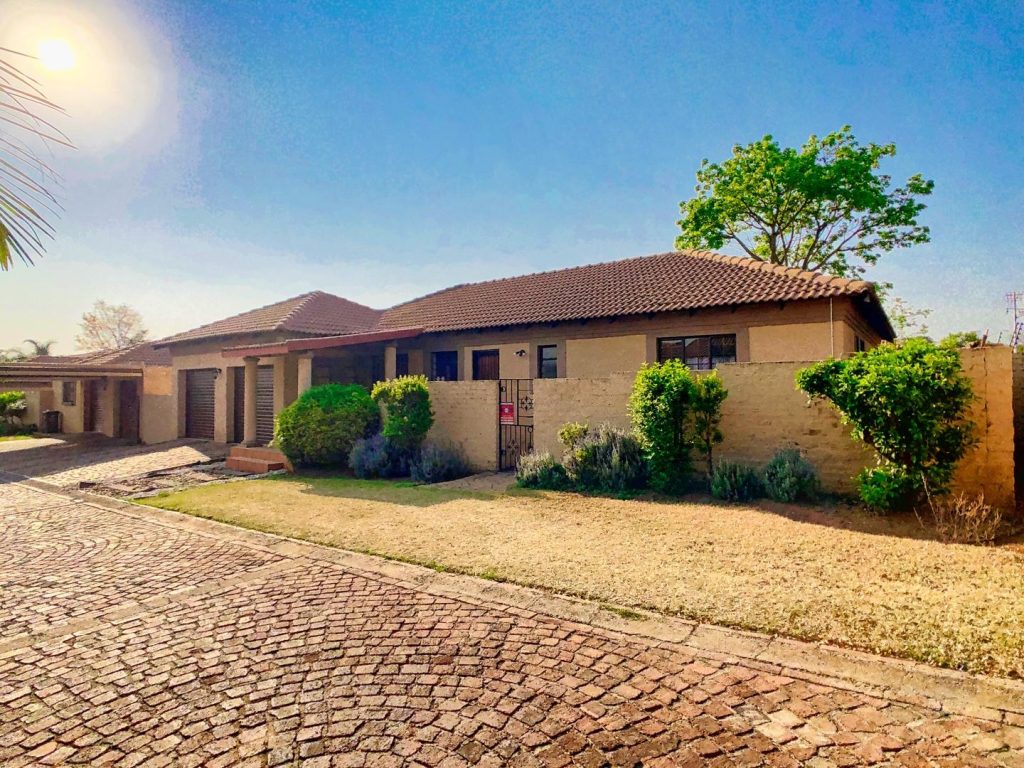 3 Bedroom Townhouse to Rent in Moregloed