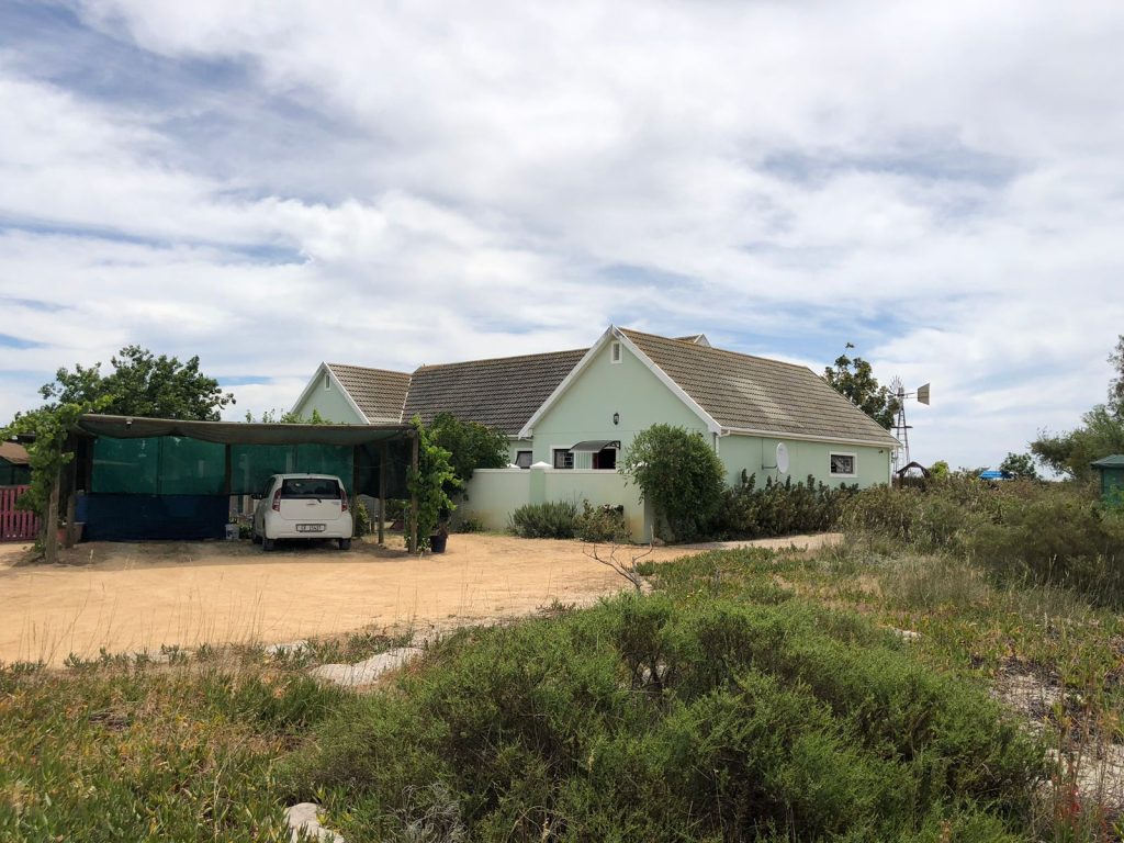 Magnificent Country-Style Smallholding For Sale