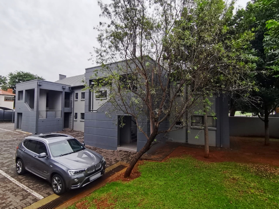 2 Bed Apartment/Flat for Sale Menlo Park Pretoria East