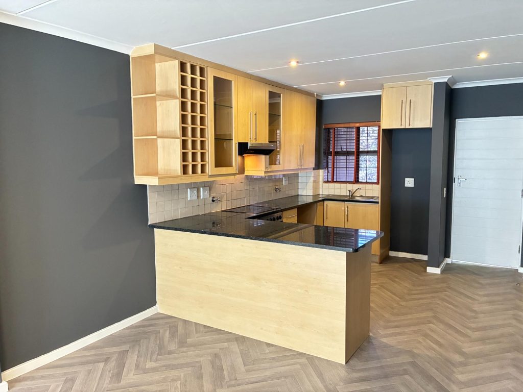 2 Bedroom Apartment / Flat For Rent in Beach Estate, Hout Bay