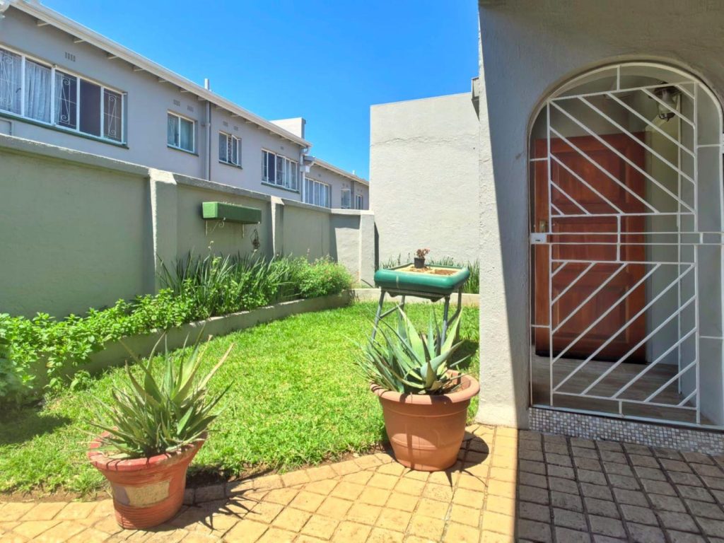 3 Bedroom Townhouse to Rent in Fairland