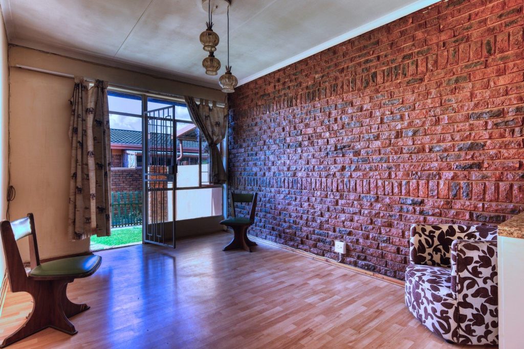 1 Bedroom Townhouse to Rent in Pretoria Gardens