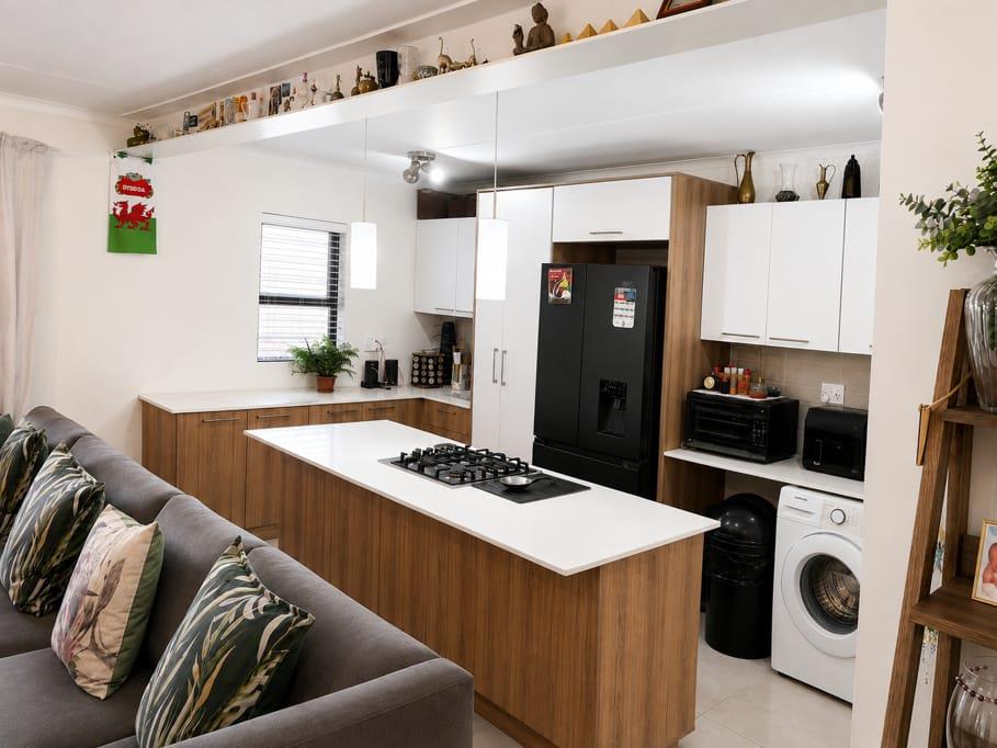 3 Bedroom Townhouse to Rent in Modderfontein