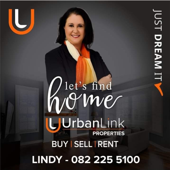 Lindy De Beer
